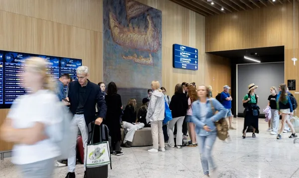 Vilniaus oro uoste M. K. Čiurlionio kūryba: terminalų erdvėse paveikslai ir muzikos kūriniai